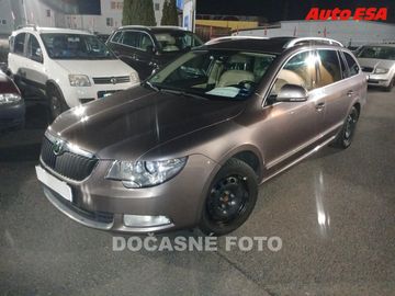 2.0 TDi,AT,navi,xenon