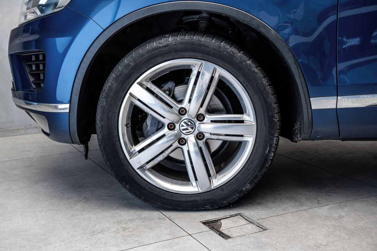 Volkswagen Touareg, 3,0TDI Terrain Tech 4M DSG - fotka 2