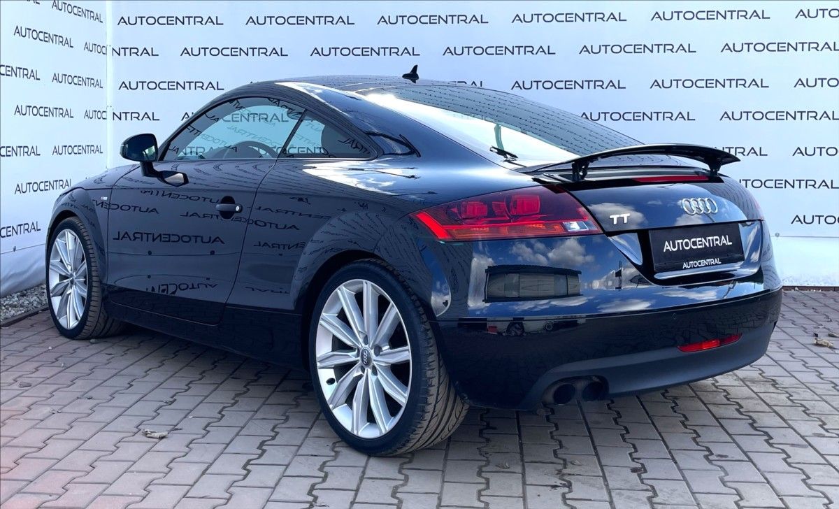 Audi TT, 2,0 TFSi,147kW,S-line,serv.kn. - fotka 6