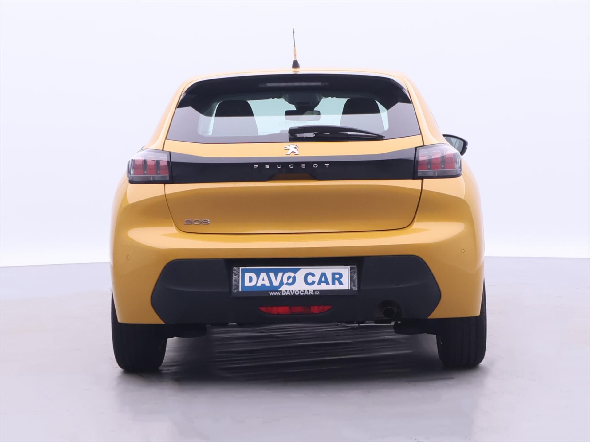 Peugeot 208, 1,2 Pure Tech 74 kW Allure - fotka 6