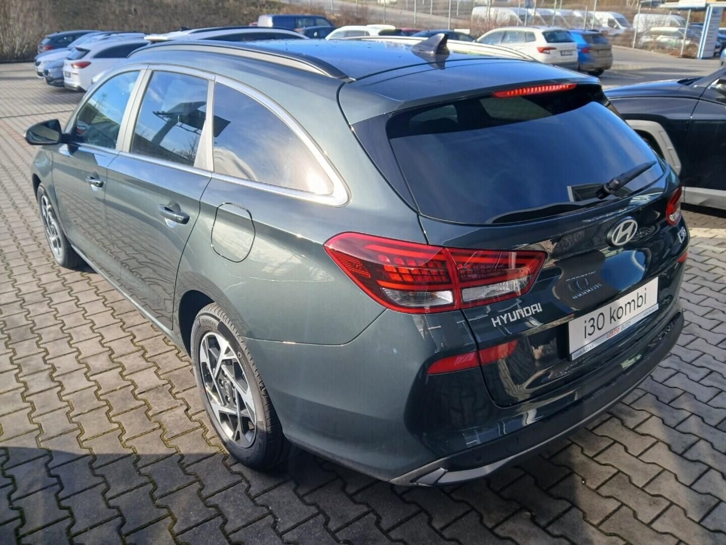 Hyundai i30, 26 WG 1,0 T-GDI MT STYLE 85 kW - fotka 6