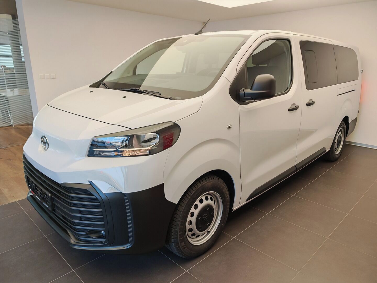 Toyota Proace Verso, 2,0D L2 6MT Combi 8S
