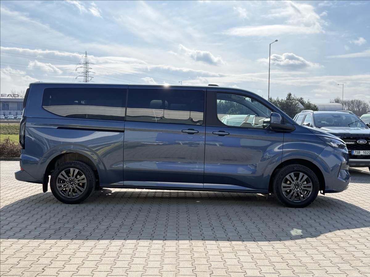 Ford Tourneo Custom, 2,0 EcoBlue 125 kW Titanium L2 - fotka 6