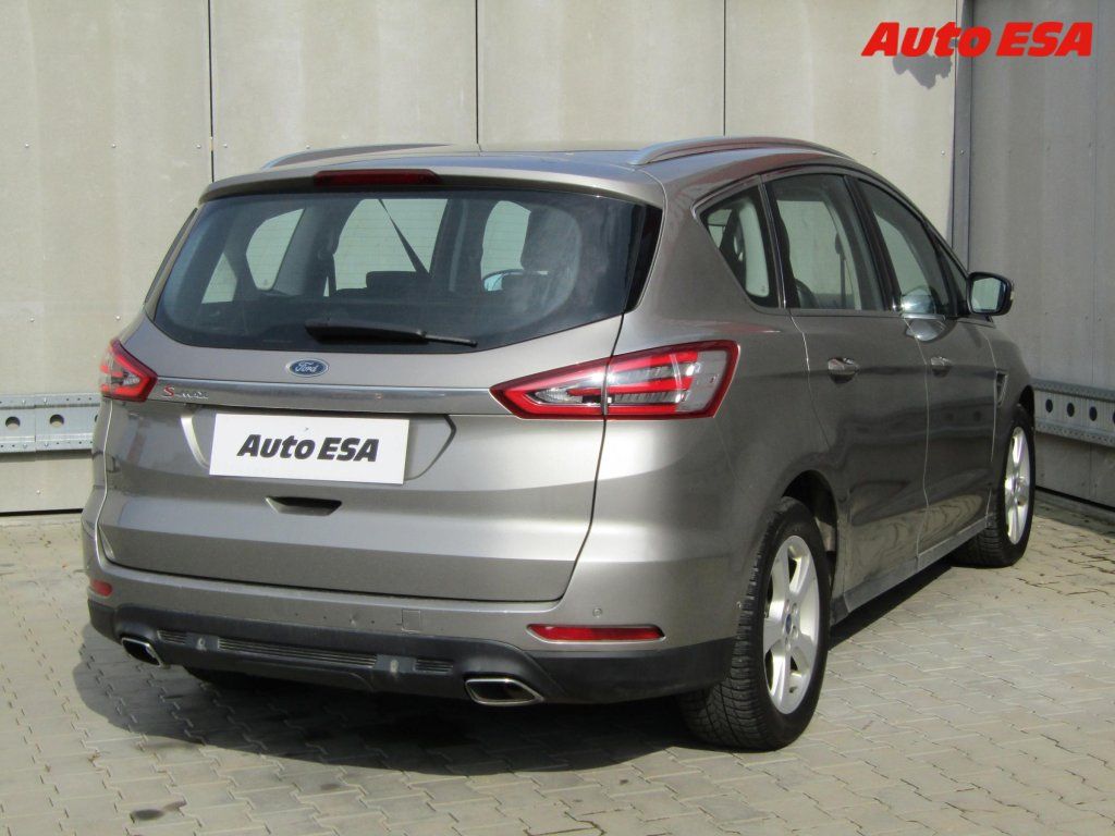 Ford S-MAX, 2.0 TDCi 4x4,7míst,AT - fotka 4