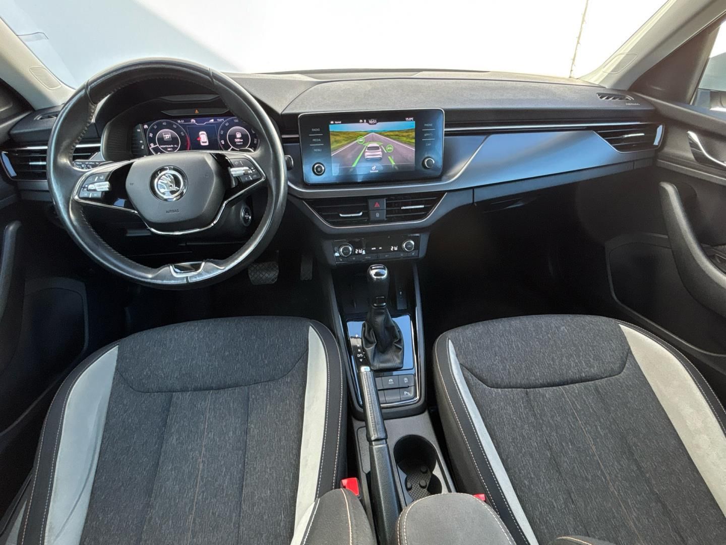 Škoda Kamiq, 1.5 TSI / 110 kW DSG STYLE - fotka 5