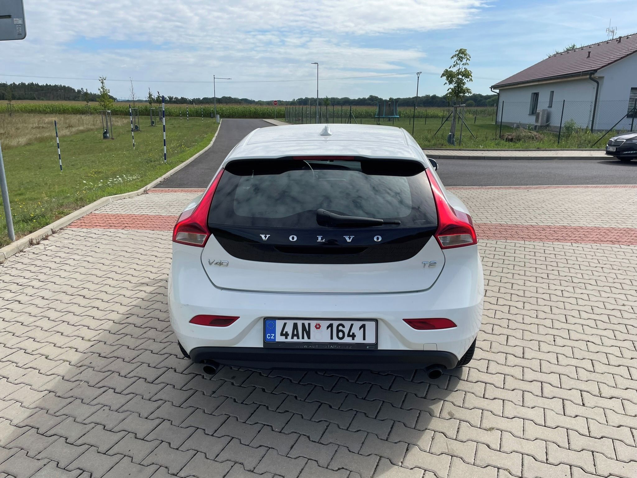 Volvo V40, Volvo V40, T2, 1,6, 88kW - fotka 6