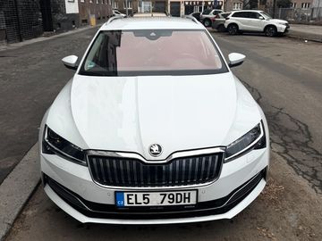 Škoda Superb hybrid záruka