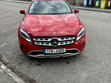 200d 4 Matic A/T