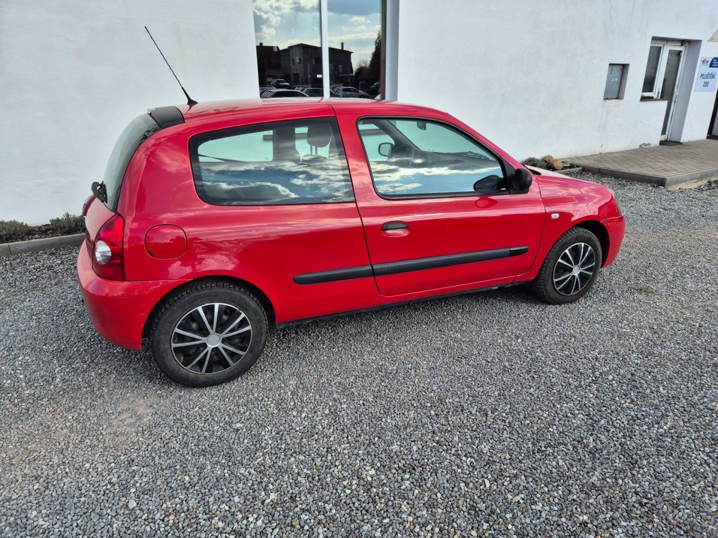 Renault Clio, 1.2 i  + zimáky ROZVODY - fotka 3