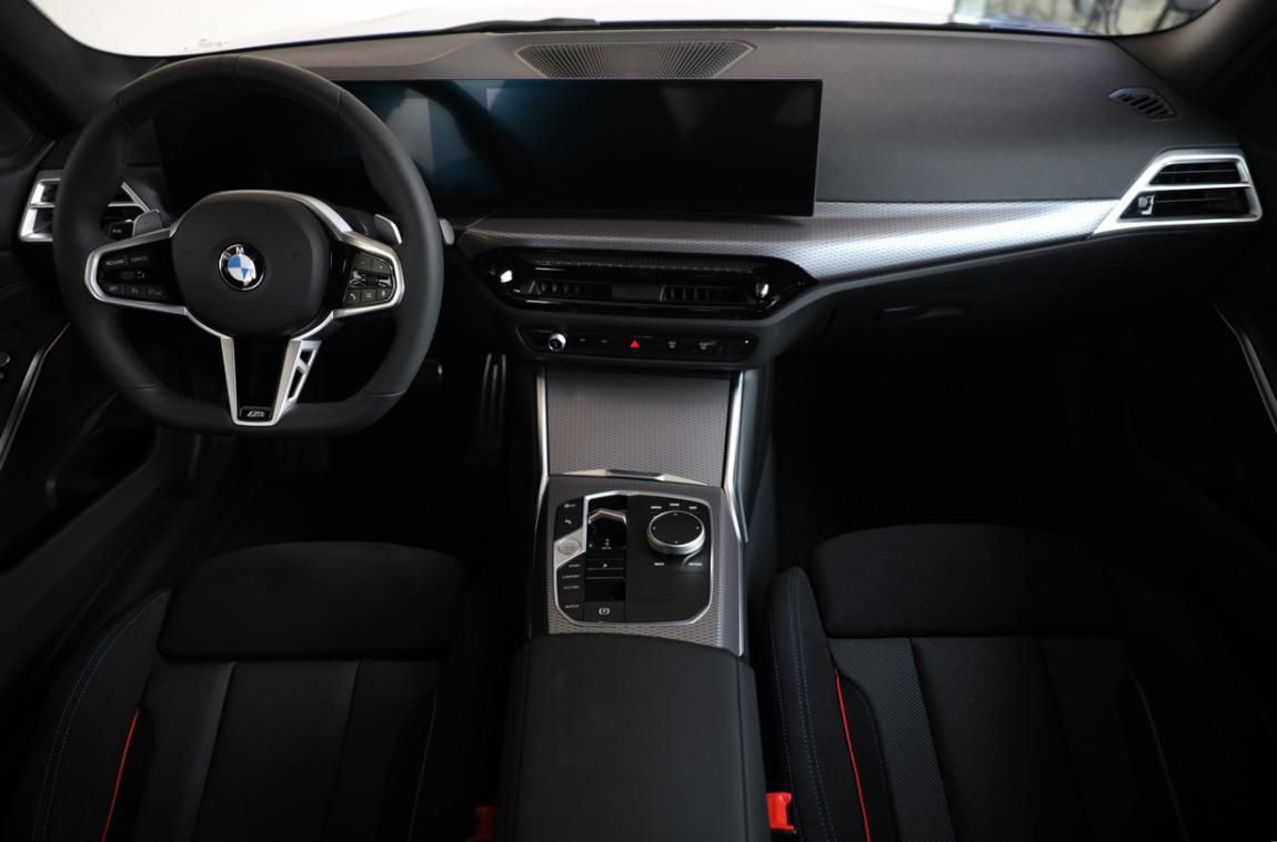 BMW Řada 3, 320d xDrive Sedan - fotka 5