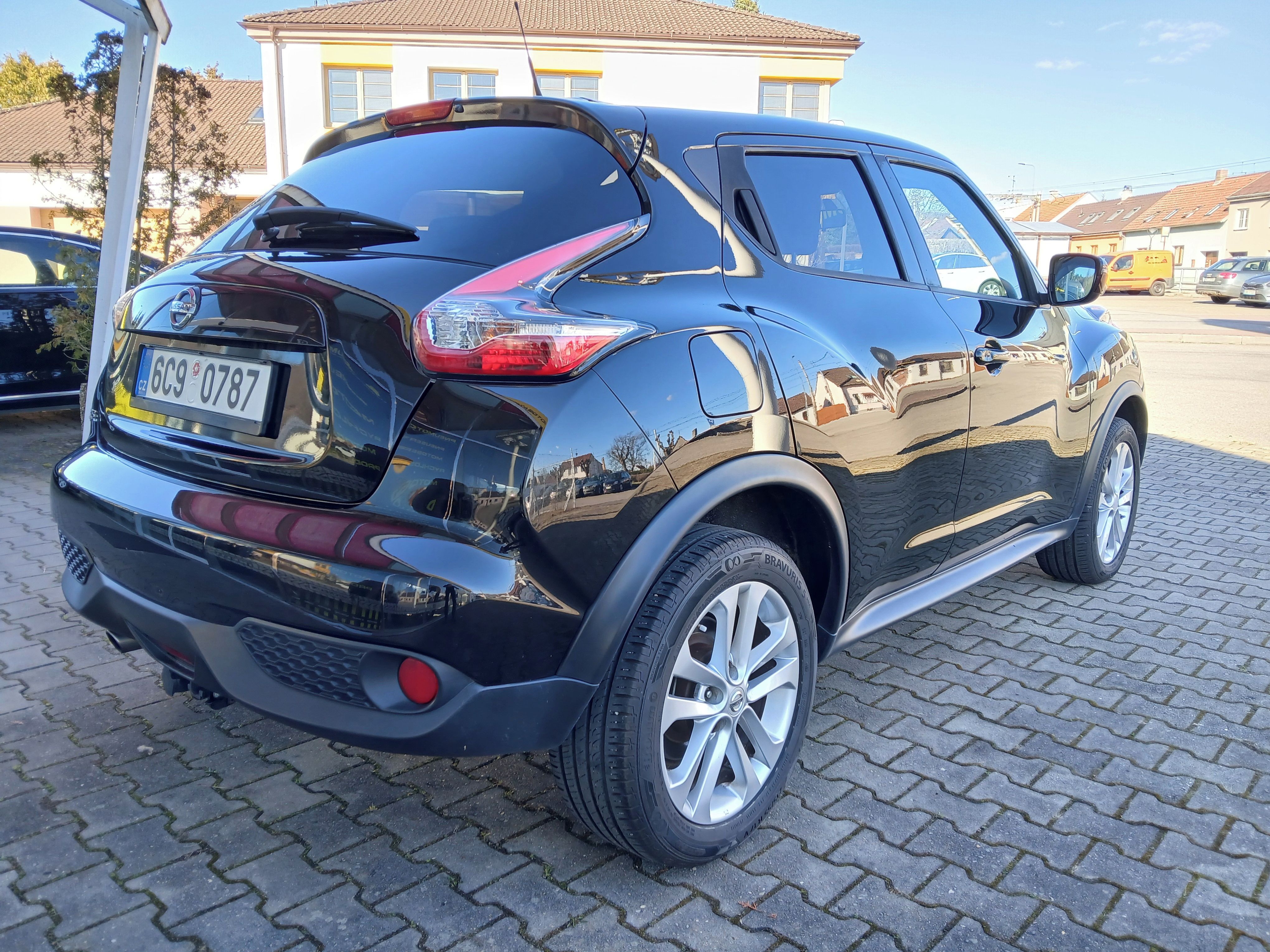 Nissan Juke, 1.2., 85kW, 1.majitel, servis. - fotka 5
