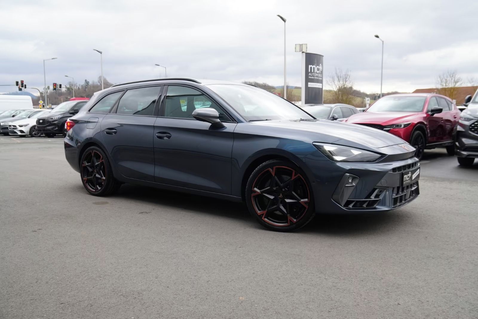 Cupra Leon, Sportstourer 2.0 TSI 4Drive VZ - fotka 3
