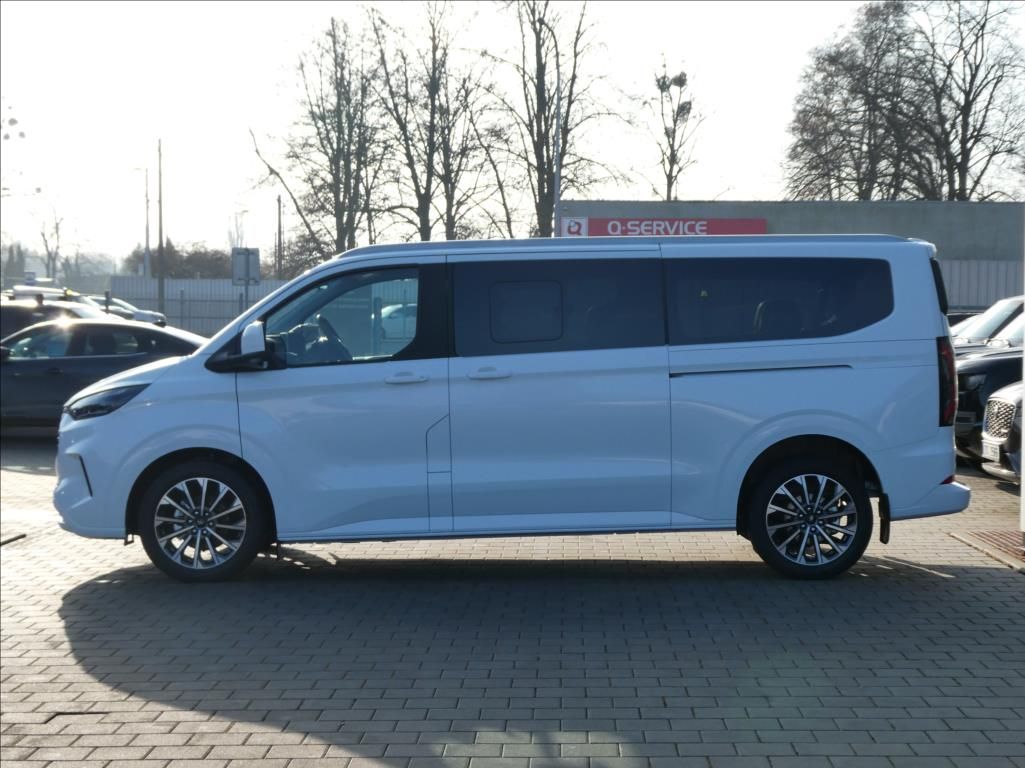 Ford Tourneo Custom, 2,0 L2,TITANIUM X,8Míst,AWD - fotka 2
