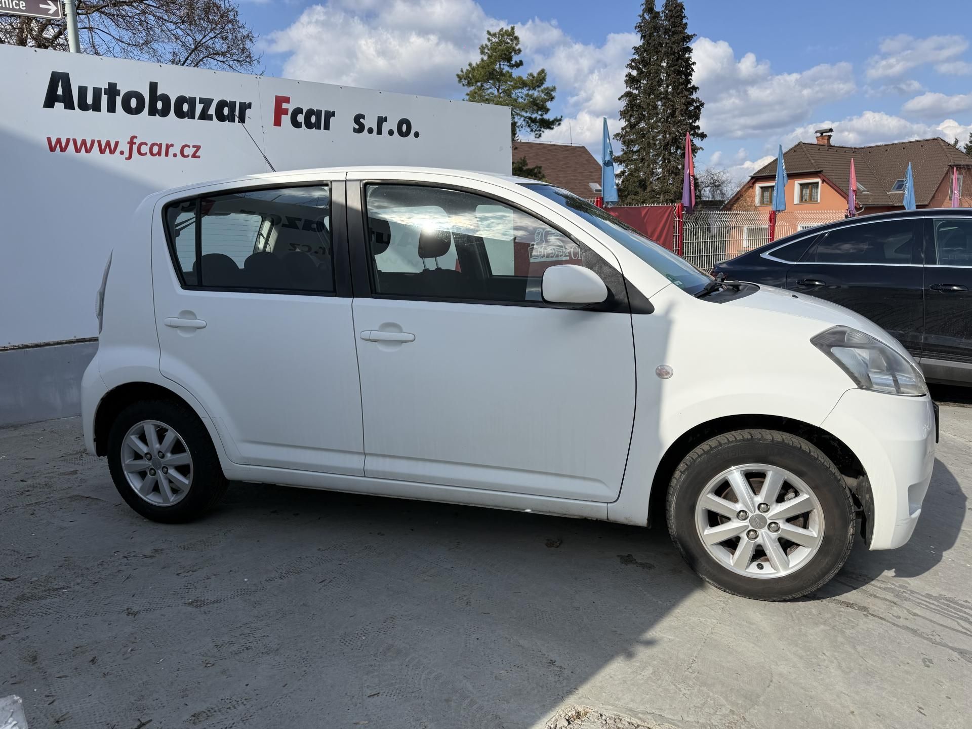 Daihatsu Sirion, 1.0i 51kW COC nová TK - fotka 5