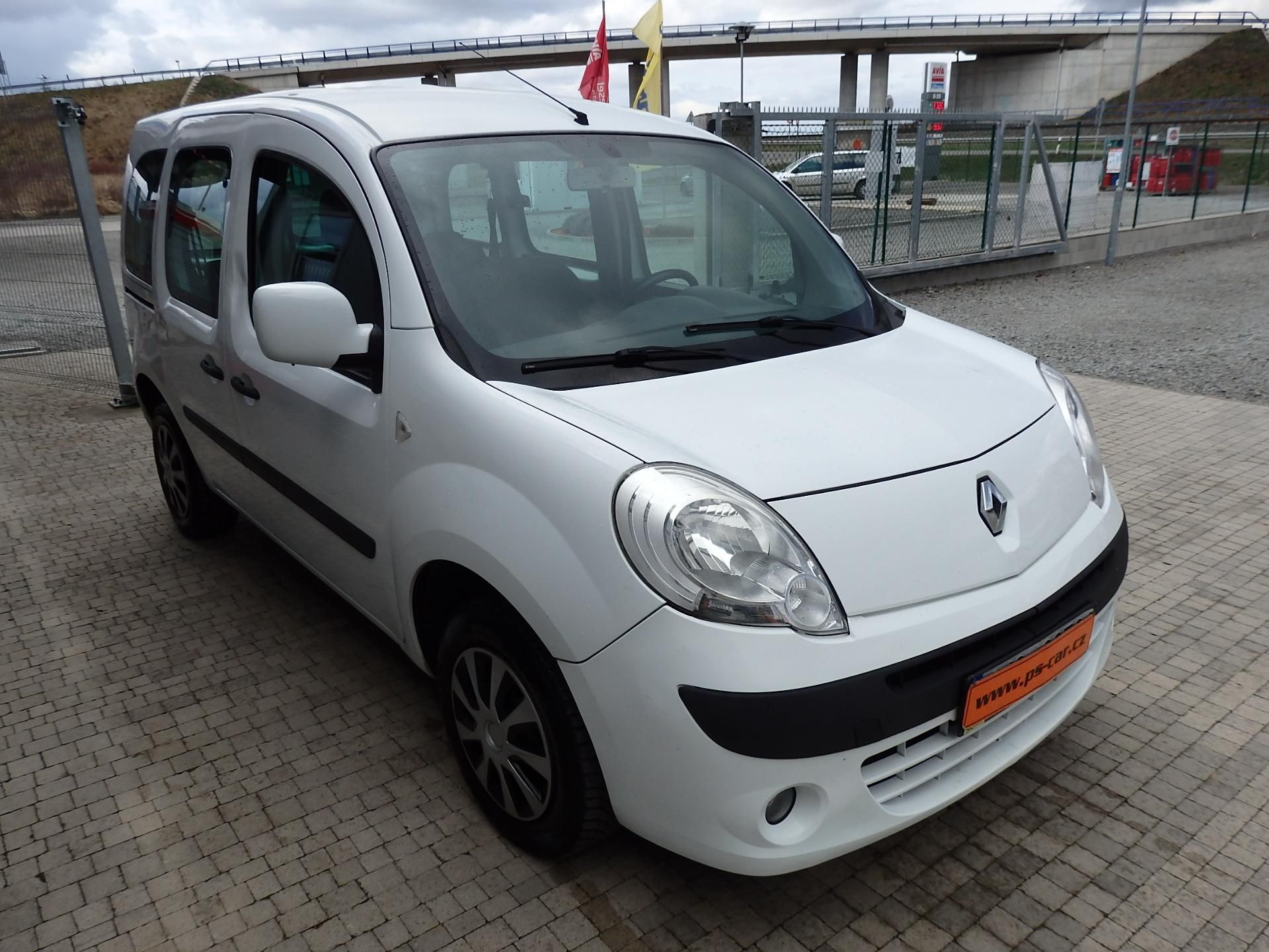 Renault Kangoo, 1.6i 64 kW, 2x AIRBAG, ABS - fotka 3