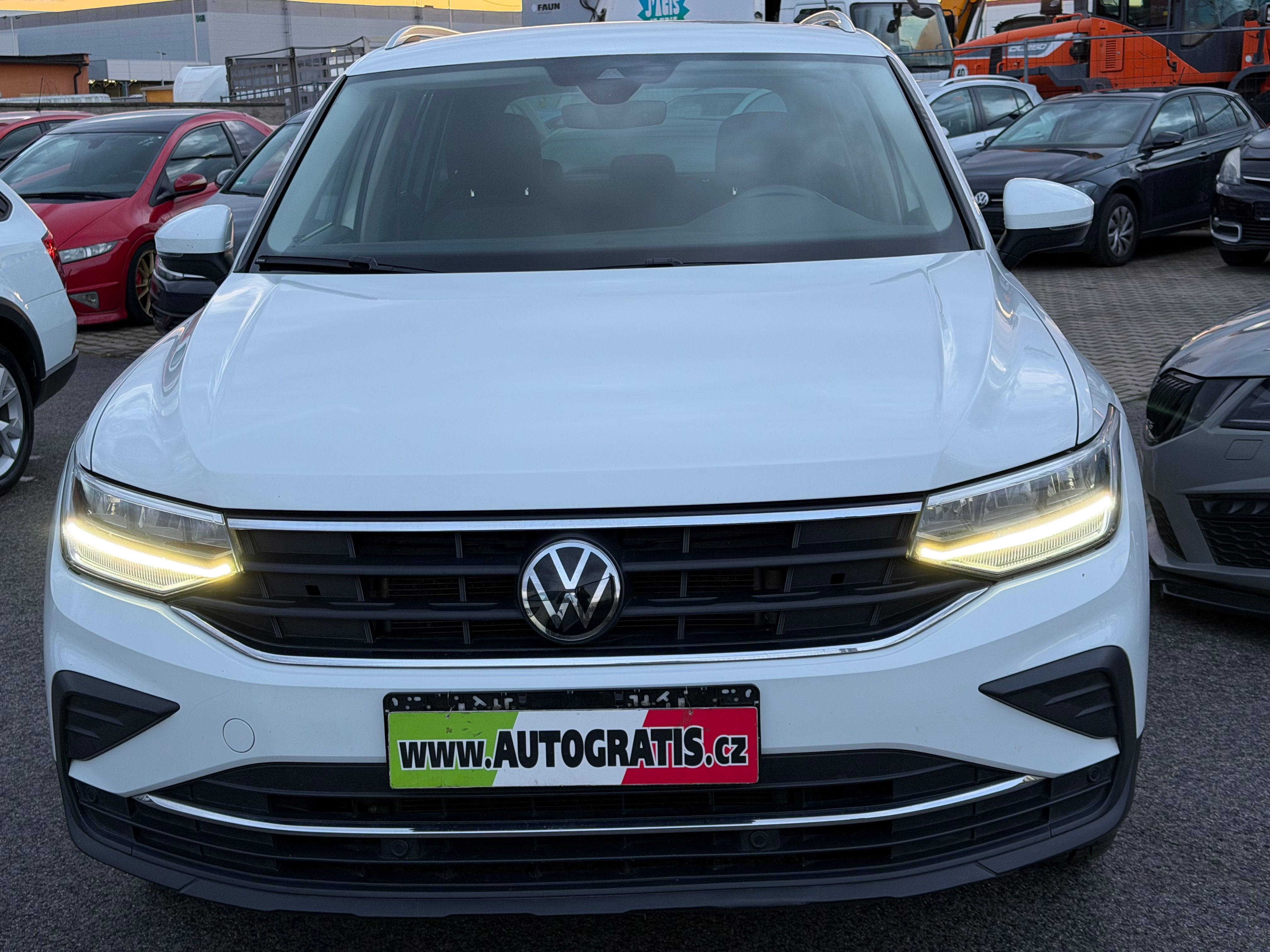 Volkswagen Tiguan, 2.0TDI-4X4-DSG-VIRTUAL!!!DPH!! - fotka 2