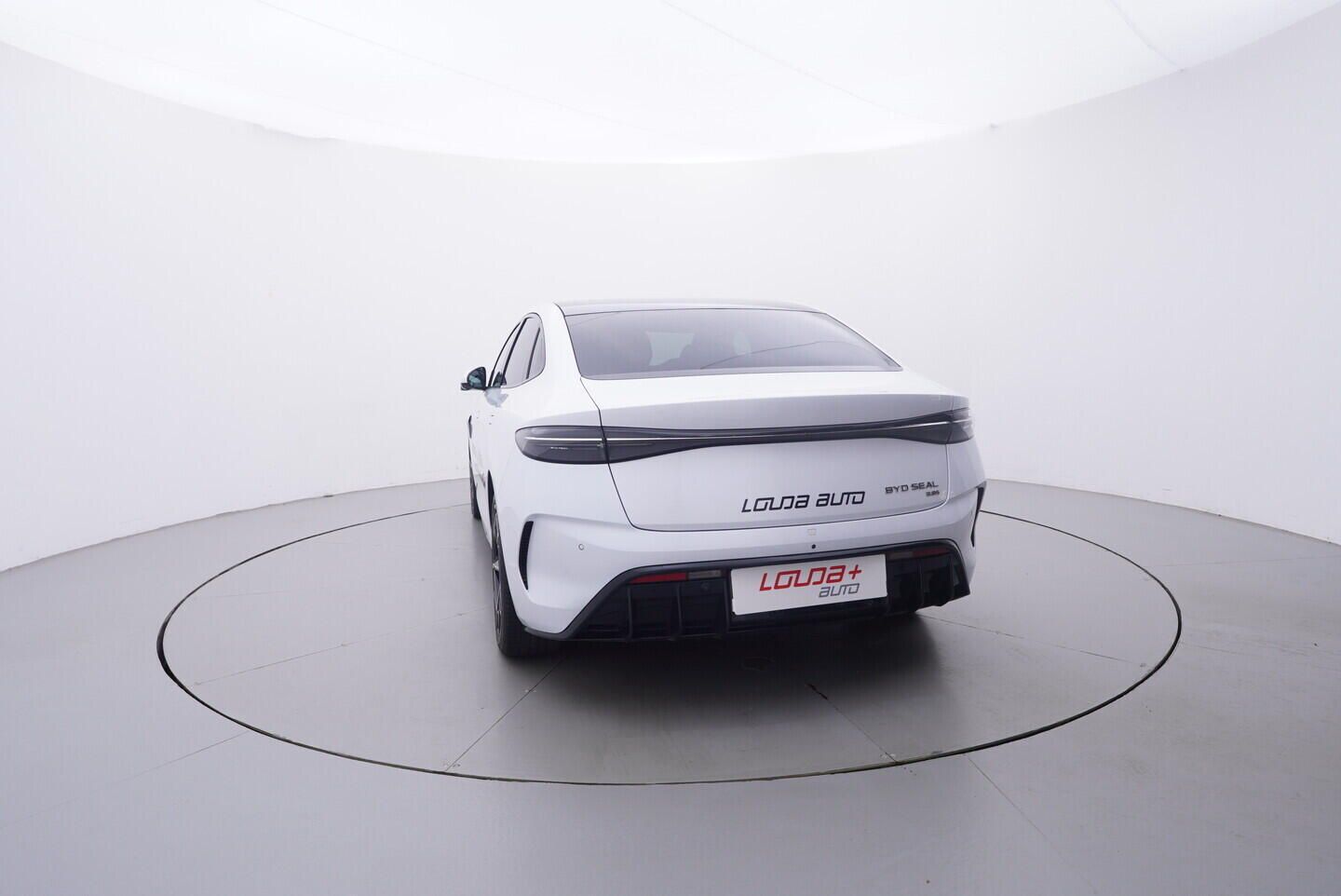 BYD Seal, Excellence AWD 82,5 kWh 390 kW - fotka 4