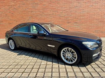 750Li  V8 300kW - nové brzdy