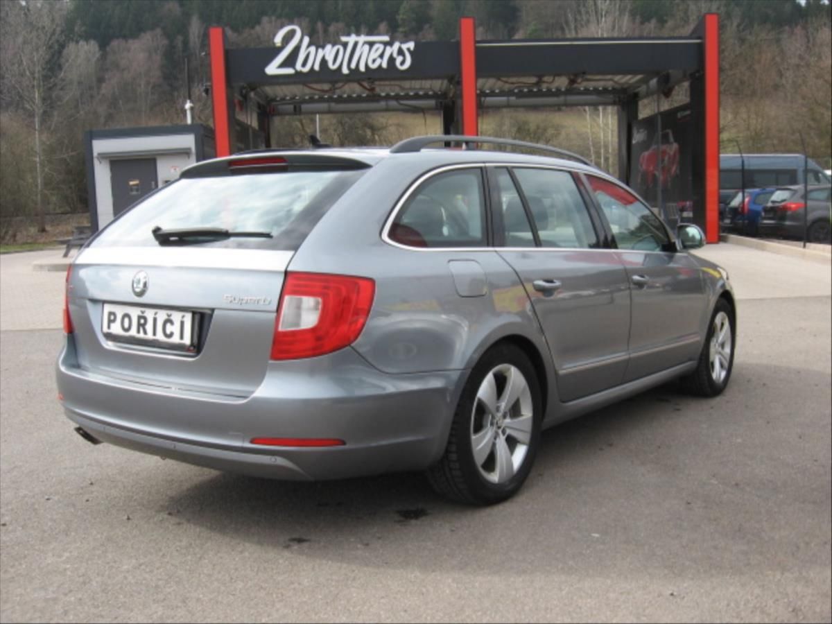 Škoda Superb, 2,0 DSG 125 kW - fotka 6