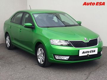 1.0 TSI,AC,výhřev sed.