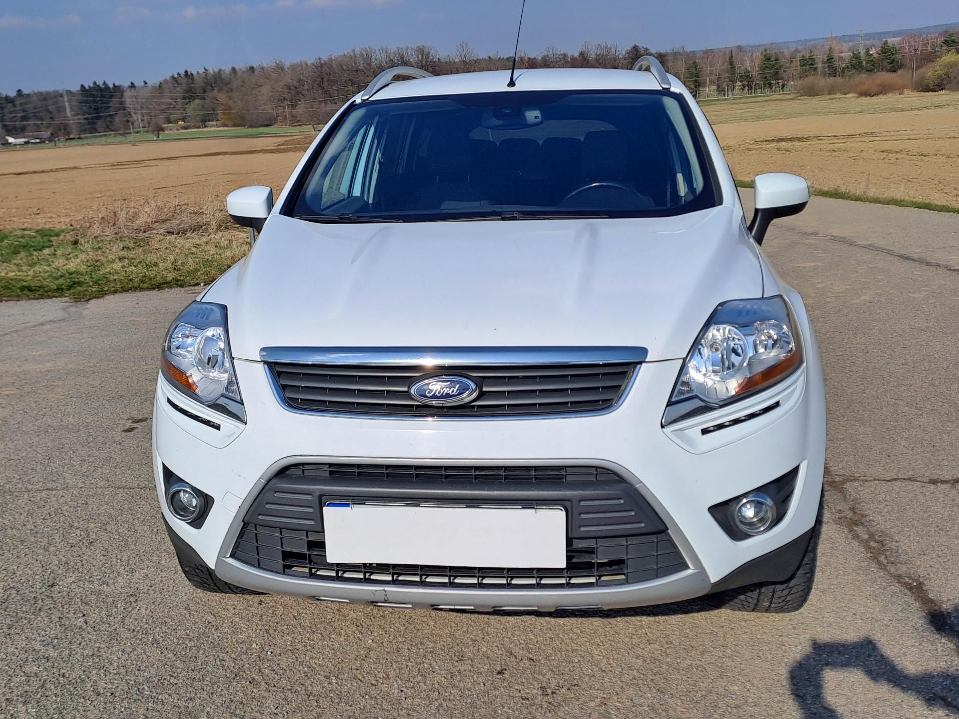 Ford Kuga, 2.0 TDCi 4x4 PŮVOD ČR - fotka 2