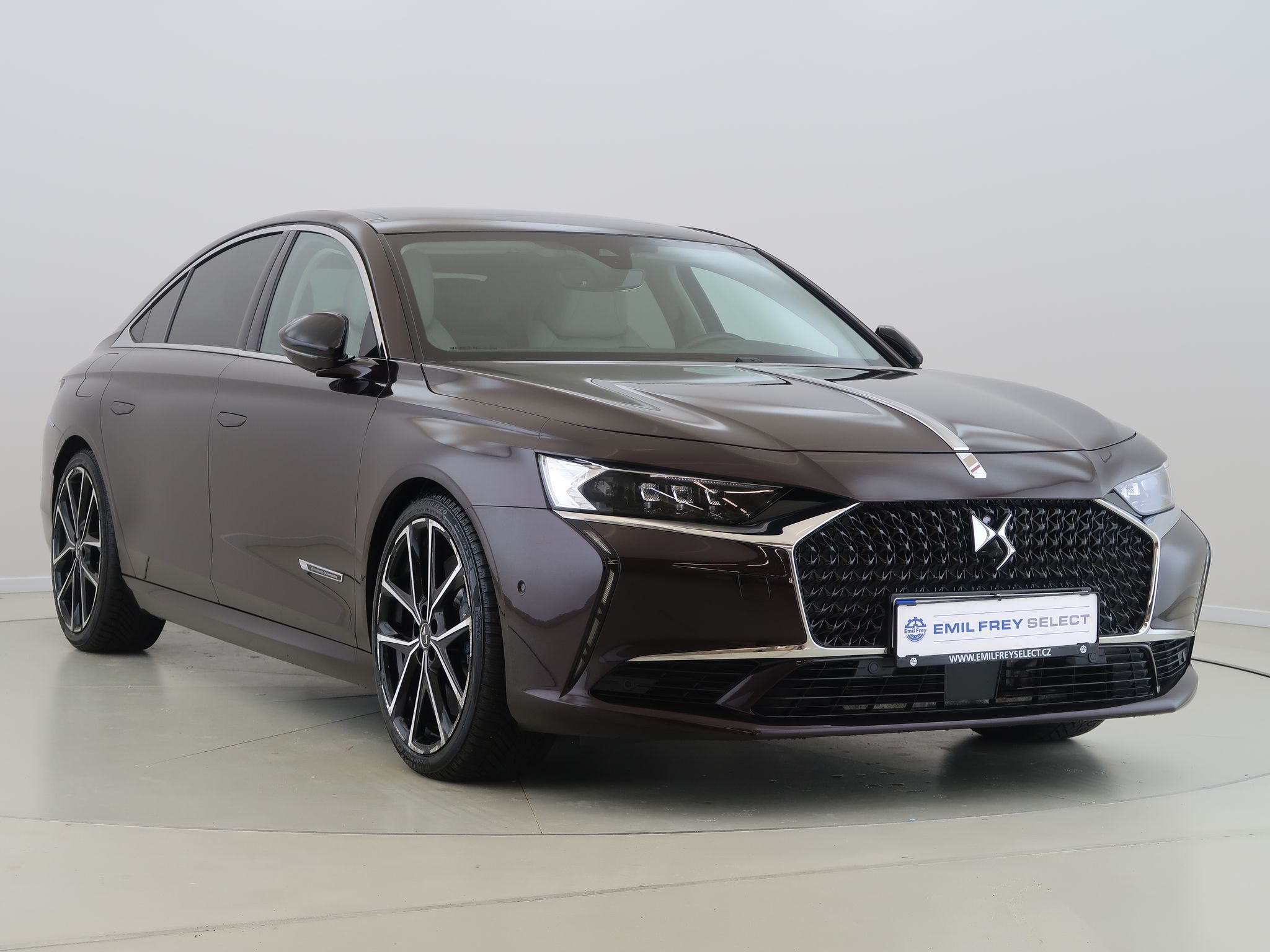 DS 9, E-TENSE,CZ,1Maj,OPERA,AT8,4x4 - fotka 4