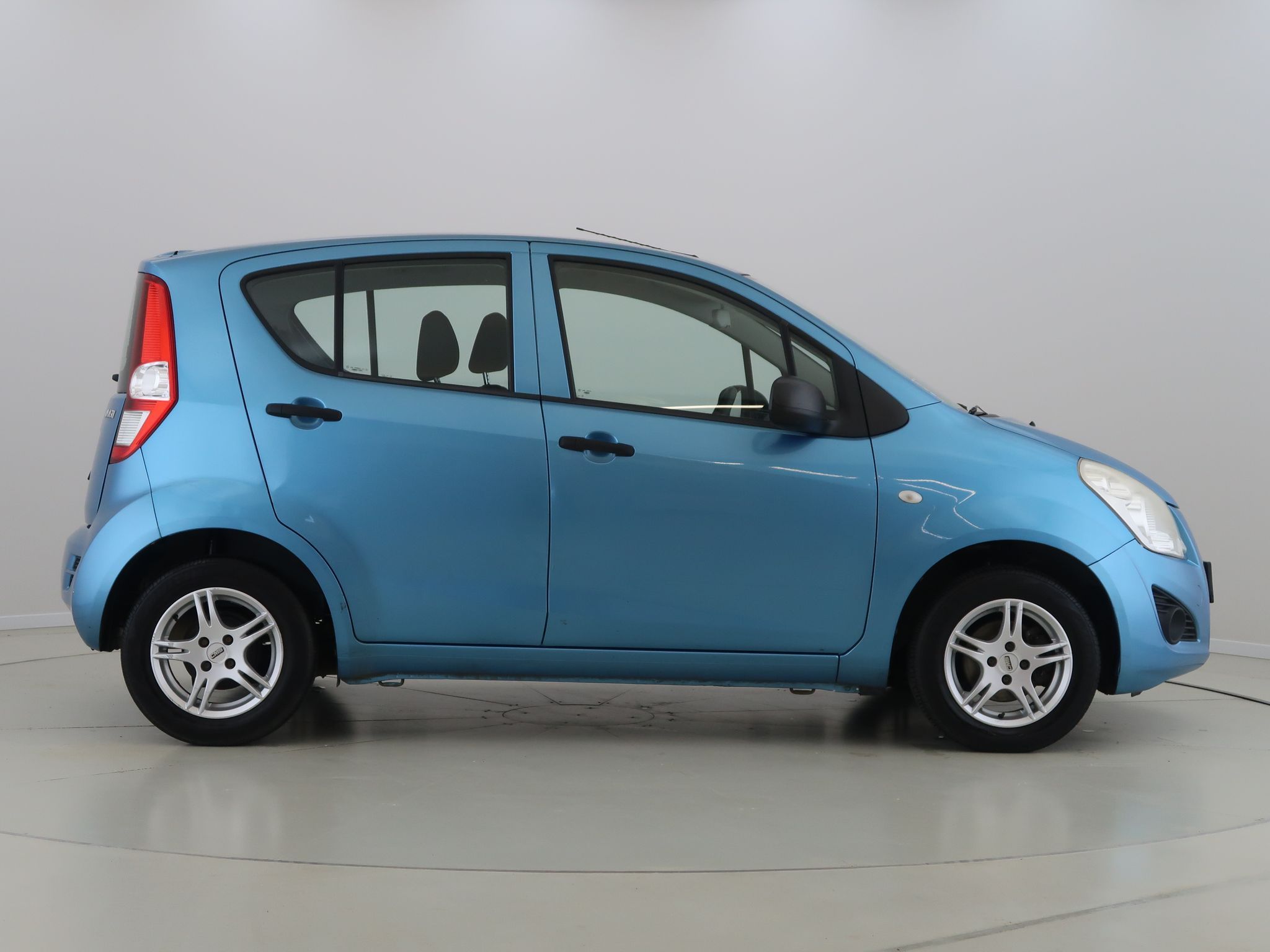 Suzuki Splash, 1.0VVT,50kW,Manual,AC,CZ - fotka 4