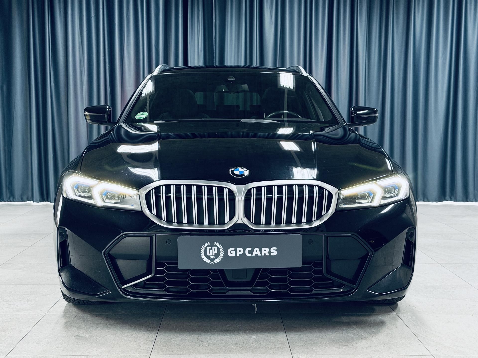 BMW Řada 3, 330d*xDRIVE*M-PAKET*ZÁR*TAŽNÉ - fotka 2