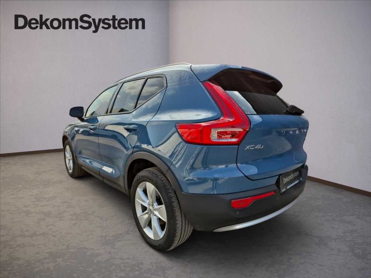 Volvo XC40, 2,0 B3 Core - fotka 4