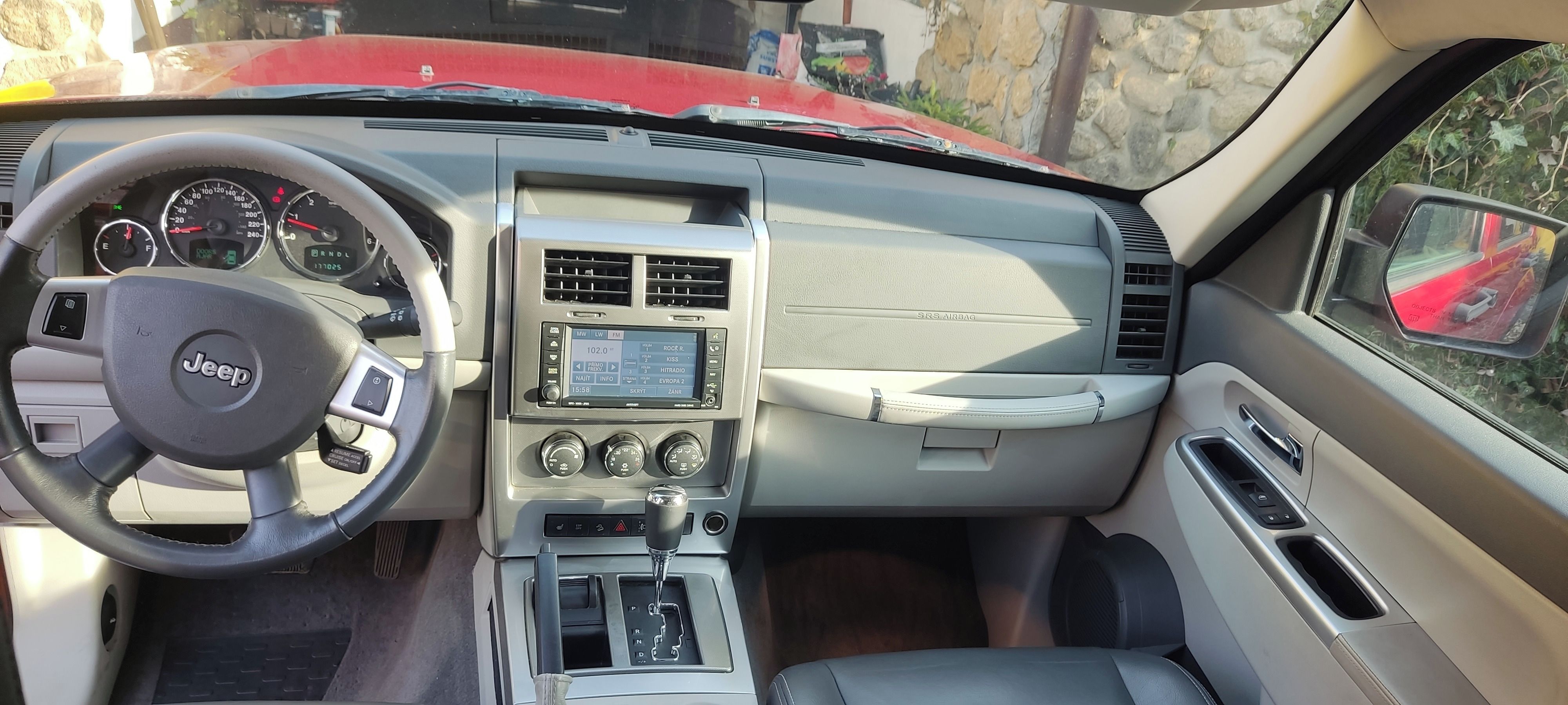 Jeep Cherokee, Jeep Cherokee KK 2.8CRDI 130KW - fotka 6