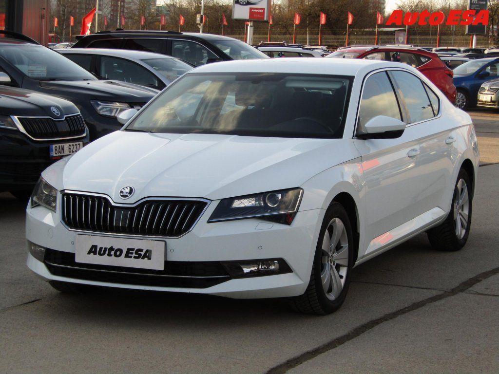 Škoda Superb, 2.0 TDi,ČR,Style,DSG - fotka 3