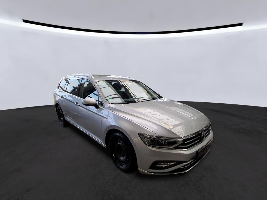 Volkswagen Passat Variant, Elegance 2.0 TDI 110kW 7DSG - fotka 2