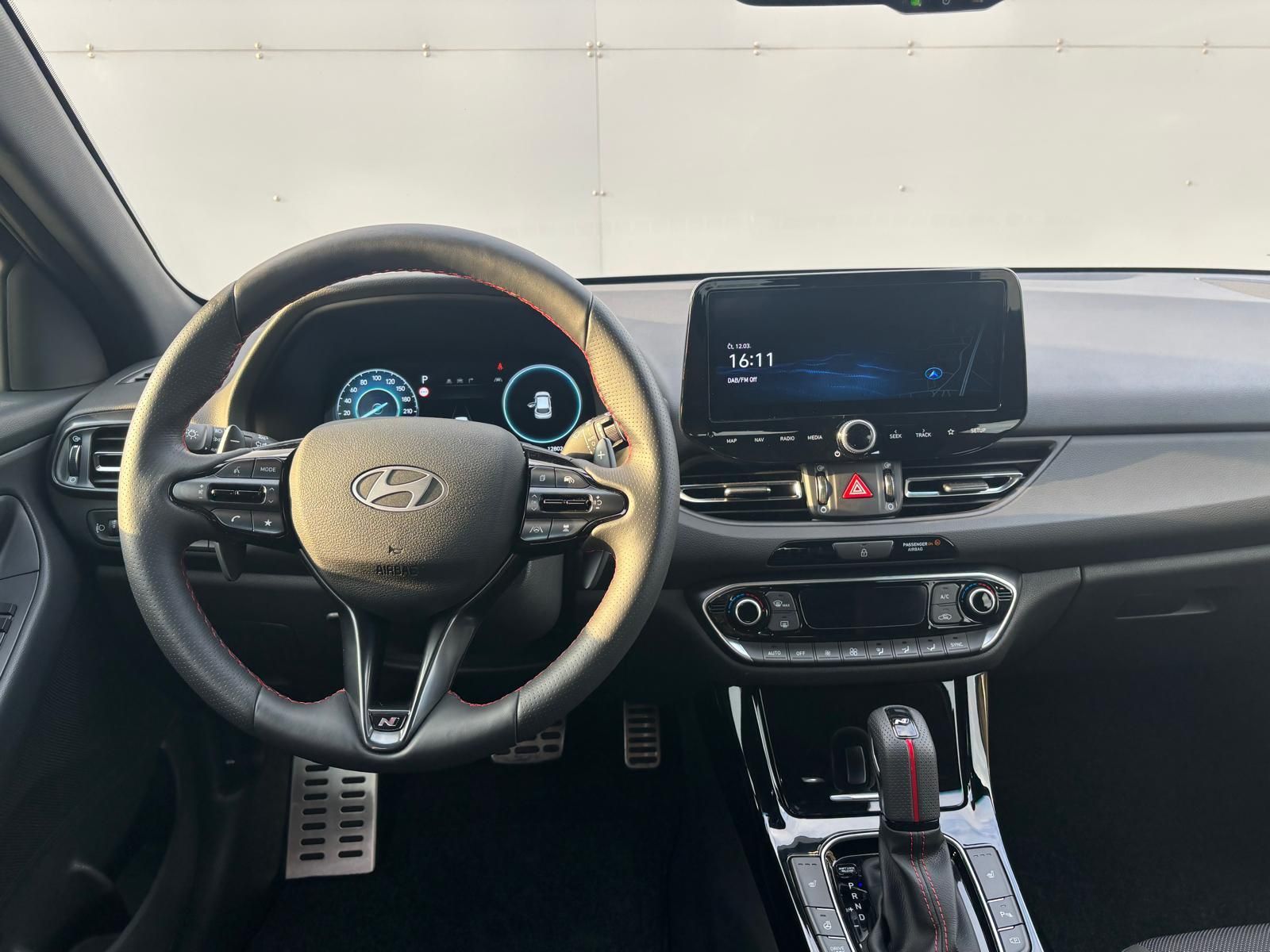Hyundai i30, 1.5 T-GDI MHEV DCT N-Line - fotka 5