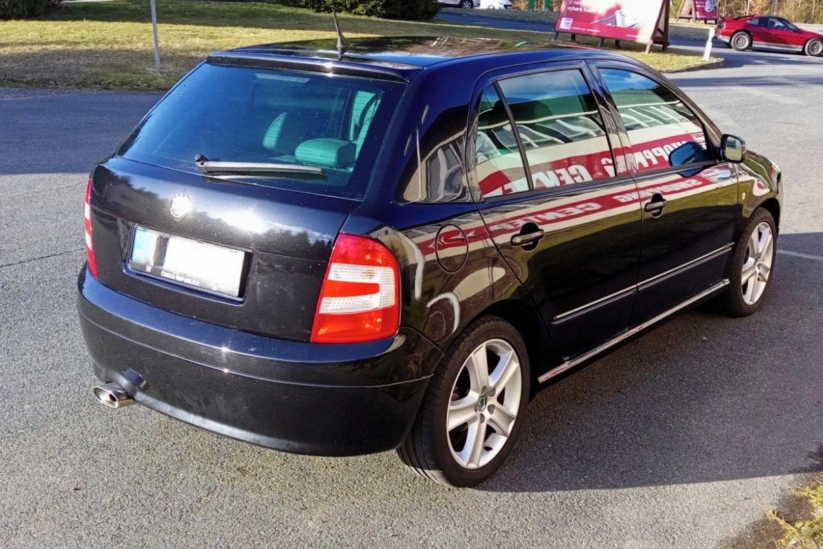 Škoda Fabia, edice 100 (jako RS) 74kW - fotka 4