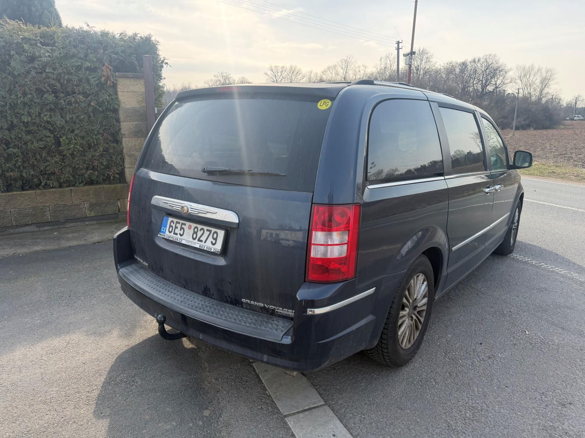 Chrysler Grand Voyager, 3,8 V6 LPG Limited 2008 - fotka 4