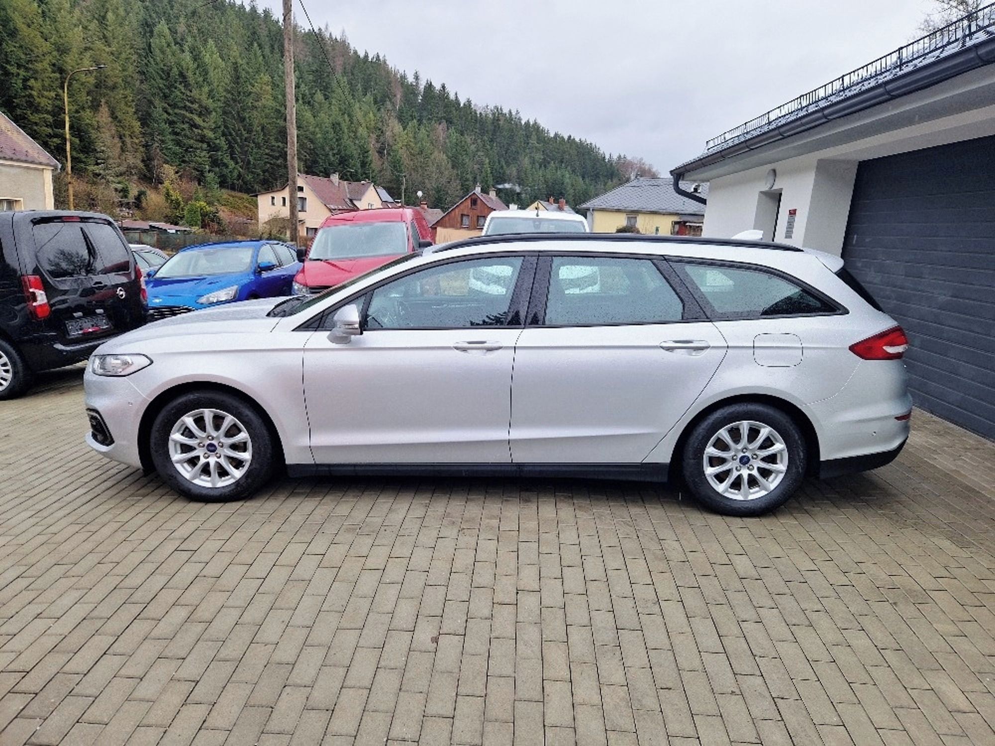 Ford Mondeo, 2.0 TDCi (110 kW), 111 tis.km - fotka 5