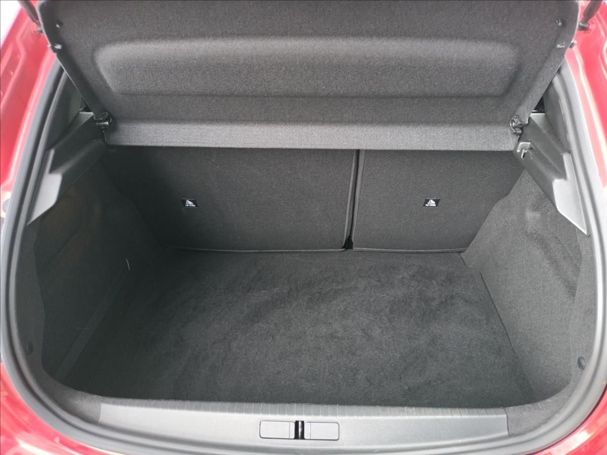 Peugeot 208, GT PureTech 130k EAT8 - fotka 6