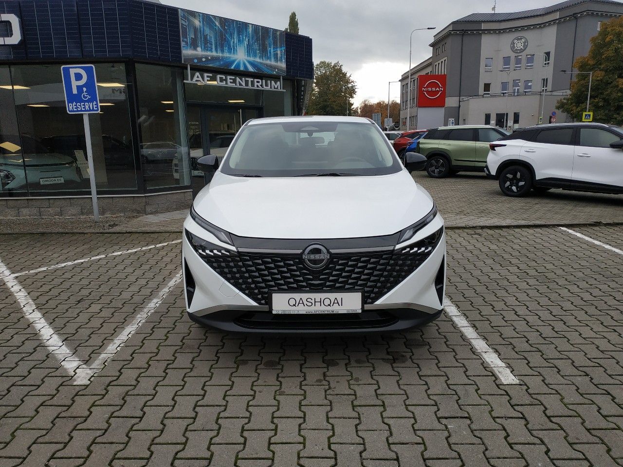 Nissan Qashqai, 1.3mHEV,2WD,MT,Acenta, SKLADEM - fotka 2