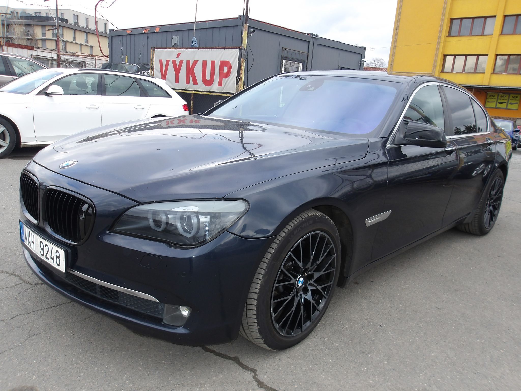BMW Řada 7, 3,0TDi - fotka 2
