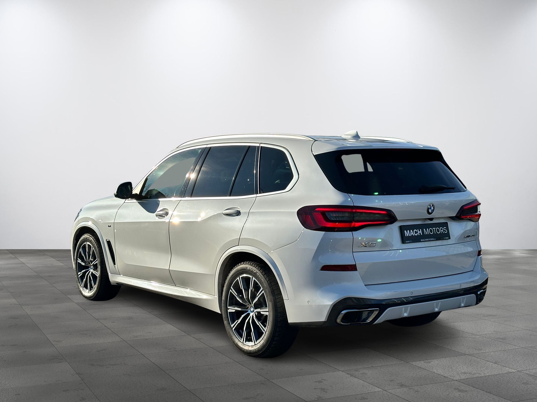 BMW X5, 40D xDrive M-Sport, PANO, TZ - fotka 3