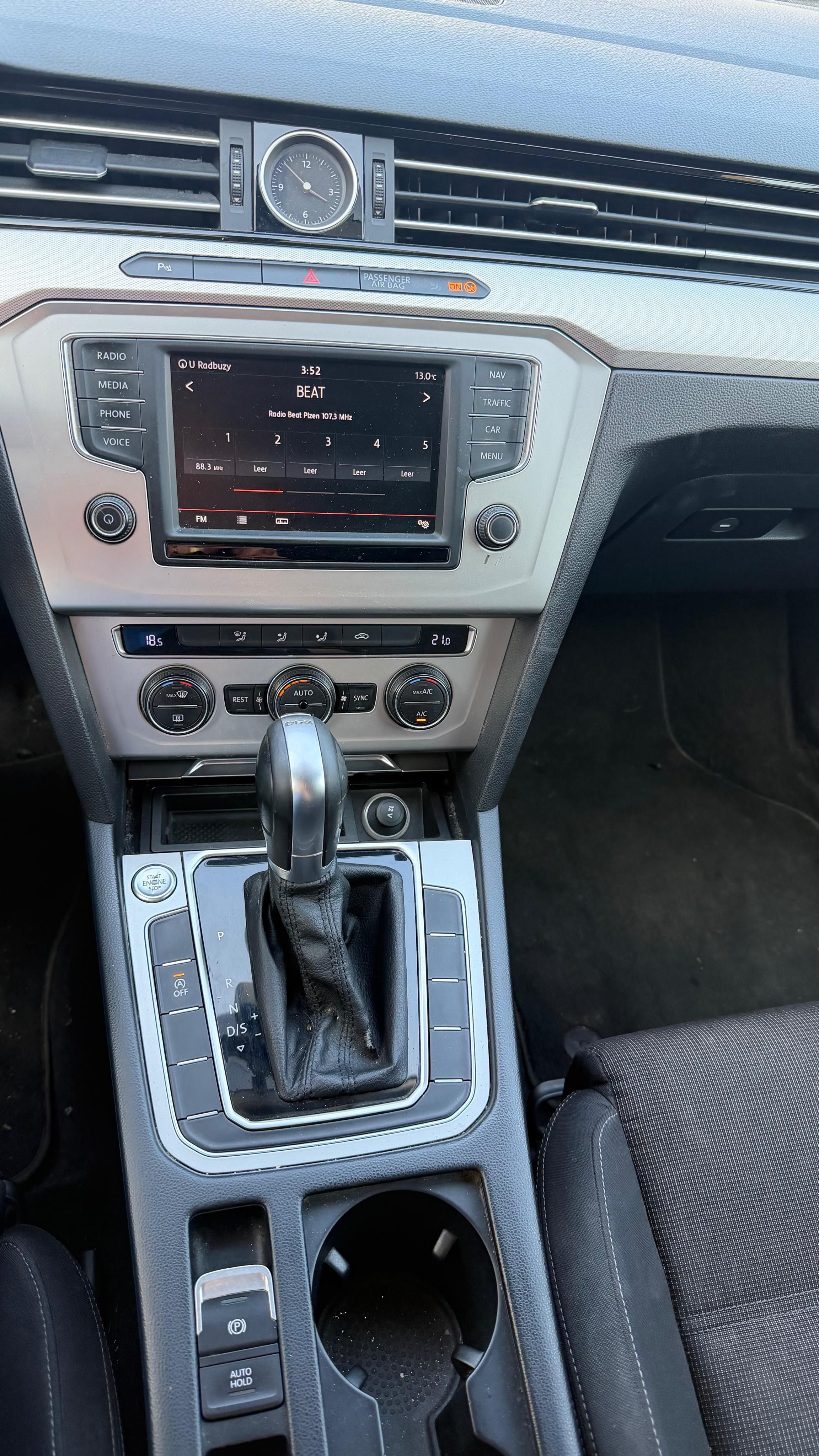 Volkswagen Passat, Passat B8 2.0Tdi 110Kw DSG - fotka 5
