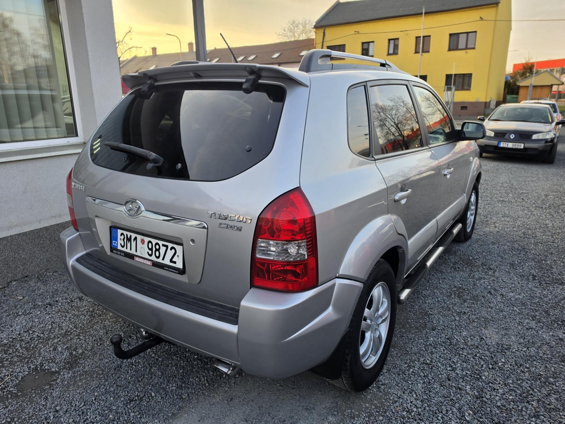 Hyundai Tucson, 2.0 CRDi TZ - fotka 4