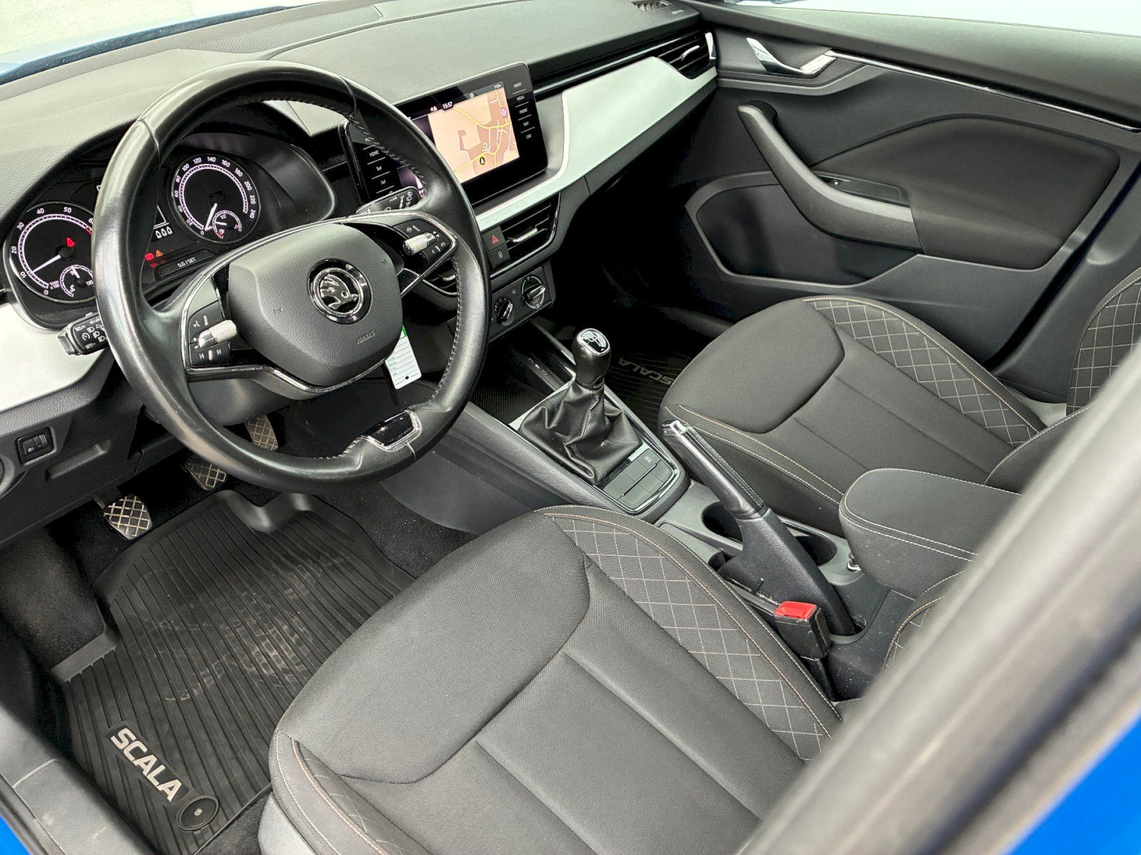 Škoda Scala, 1,0 TSI / 81 kW Ambition - fotka 5