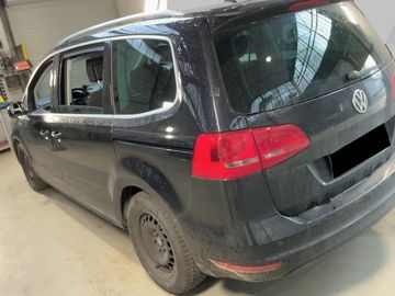 2.0TDI 130KW 7-MÍST r.2014 TOP