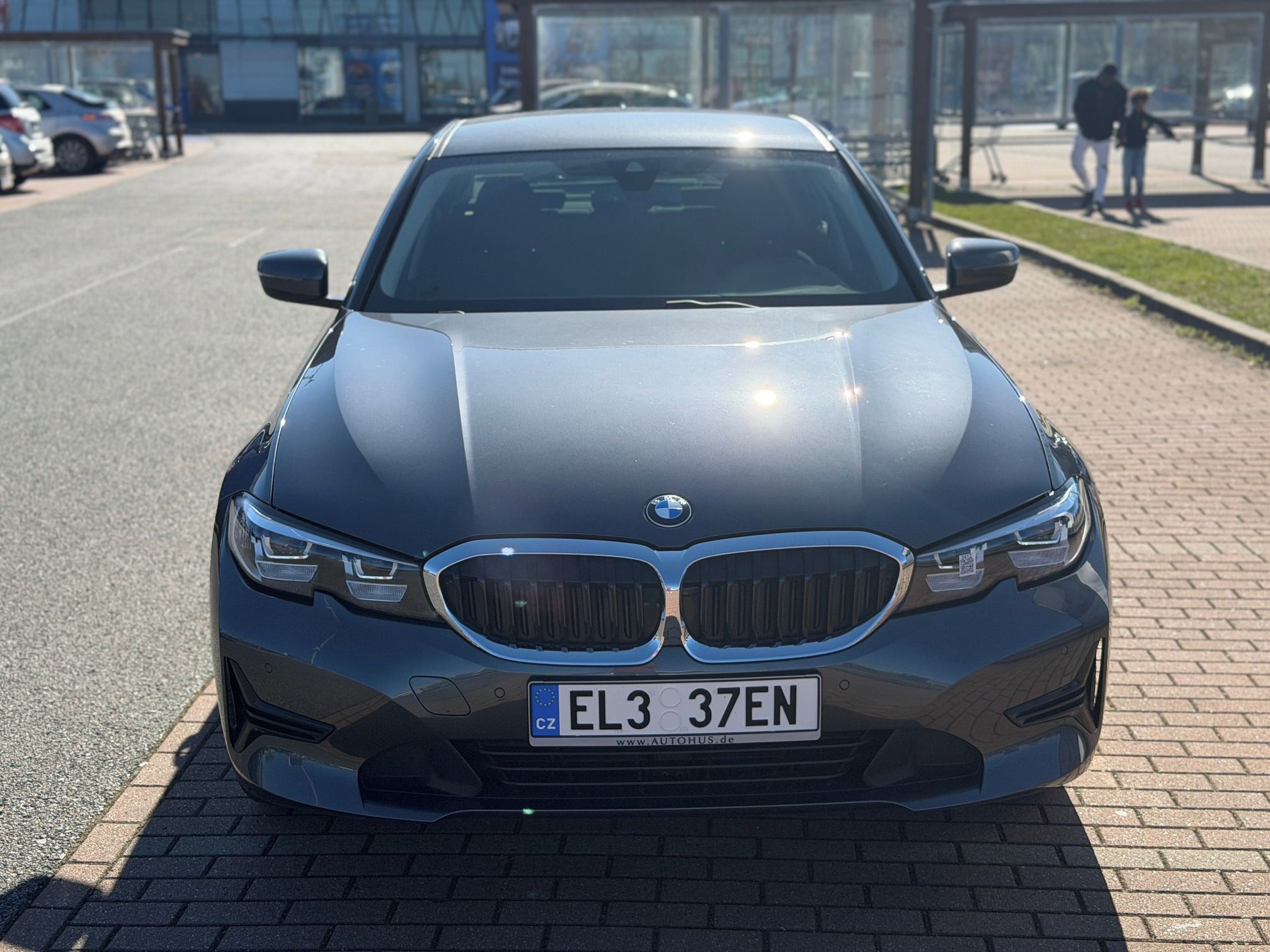 BMW Řada 3, 320e 2,0/120kW - fotka 2