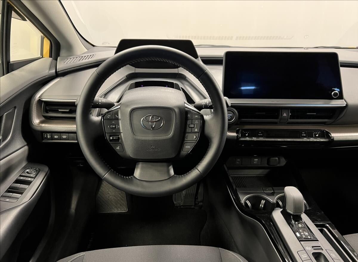 Toyota Prius, 2,0 PHEV Comfort - fotka 5