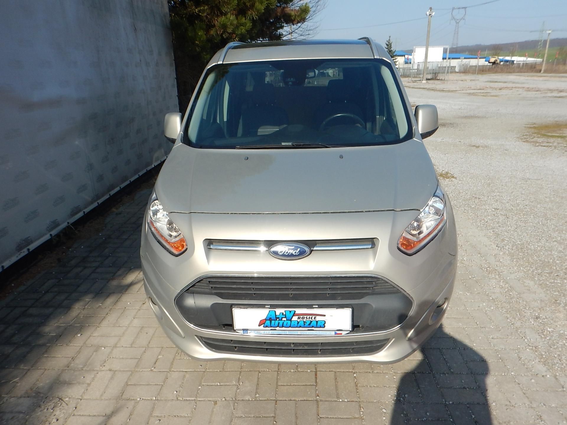 Ford Tourneo Connect, 1.6 TDCi, 7 MÍST - fotka 3