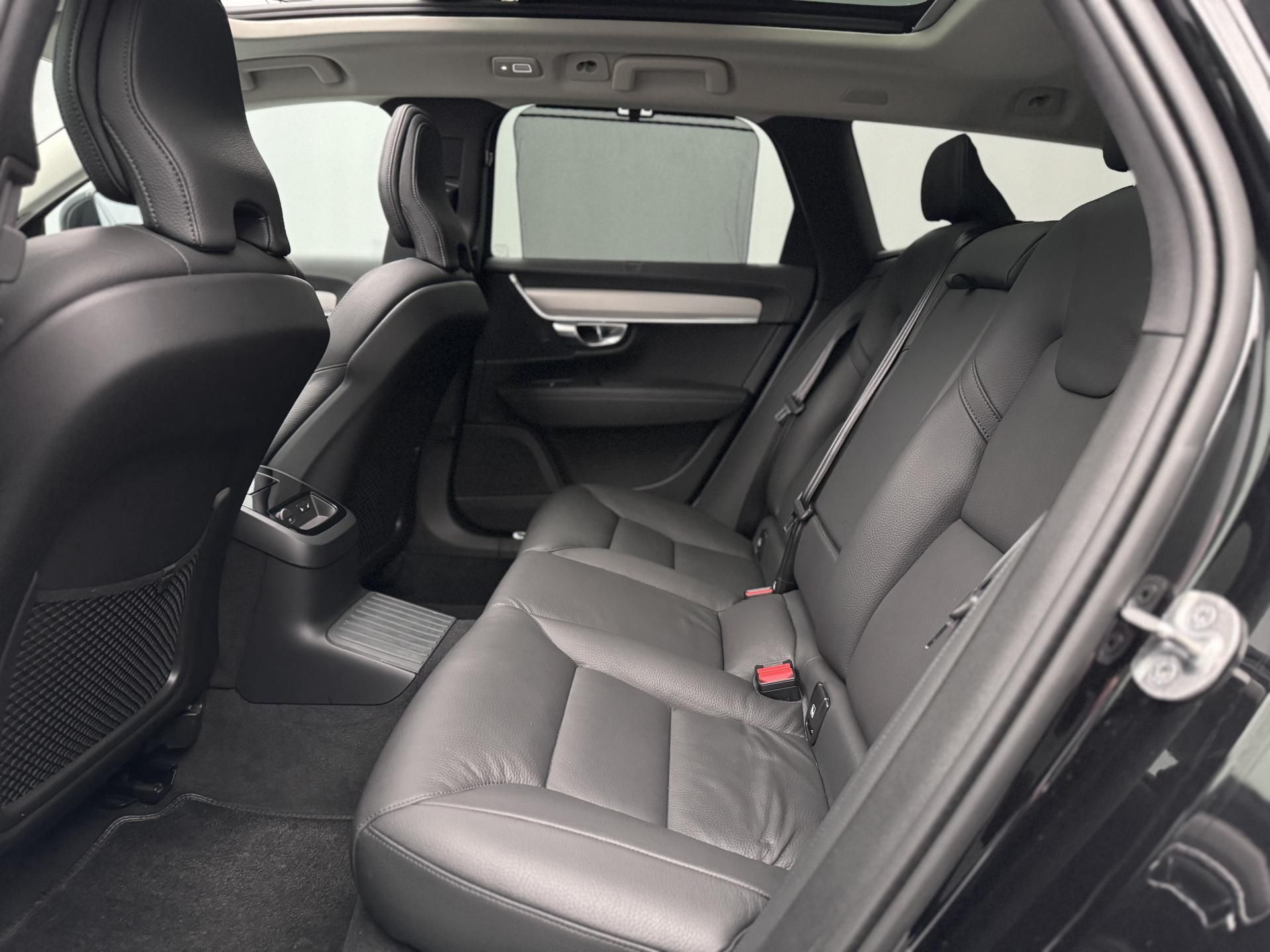 Volvo V90, T6 AWD RECHARGE BRIGHT PLUS - fotka 6