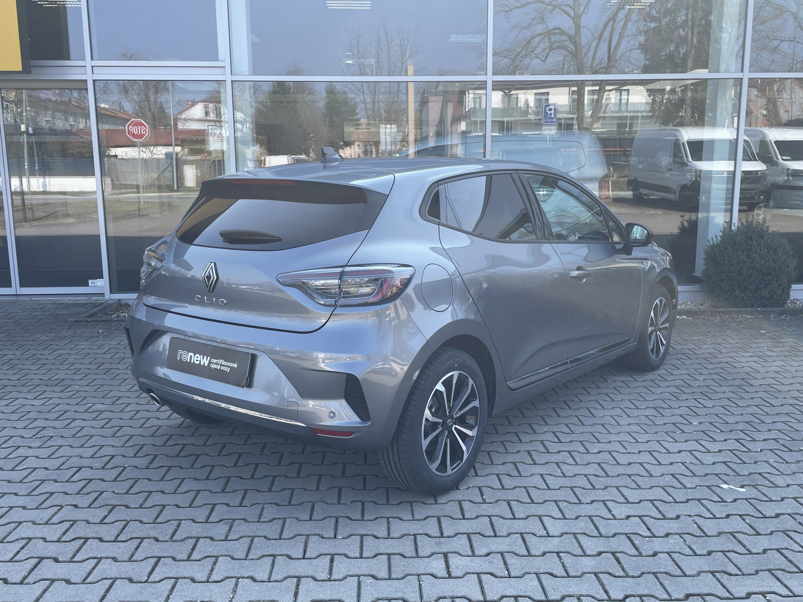 Renault Clio, TCe 90 X-Tronic Techno - fotka 2