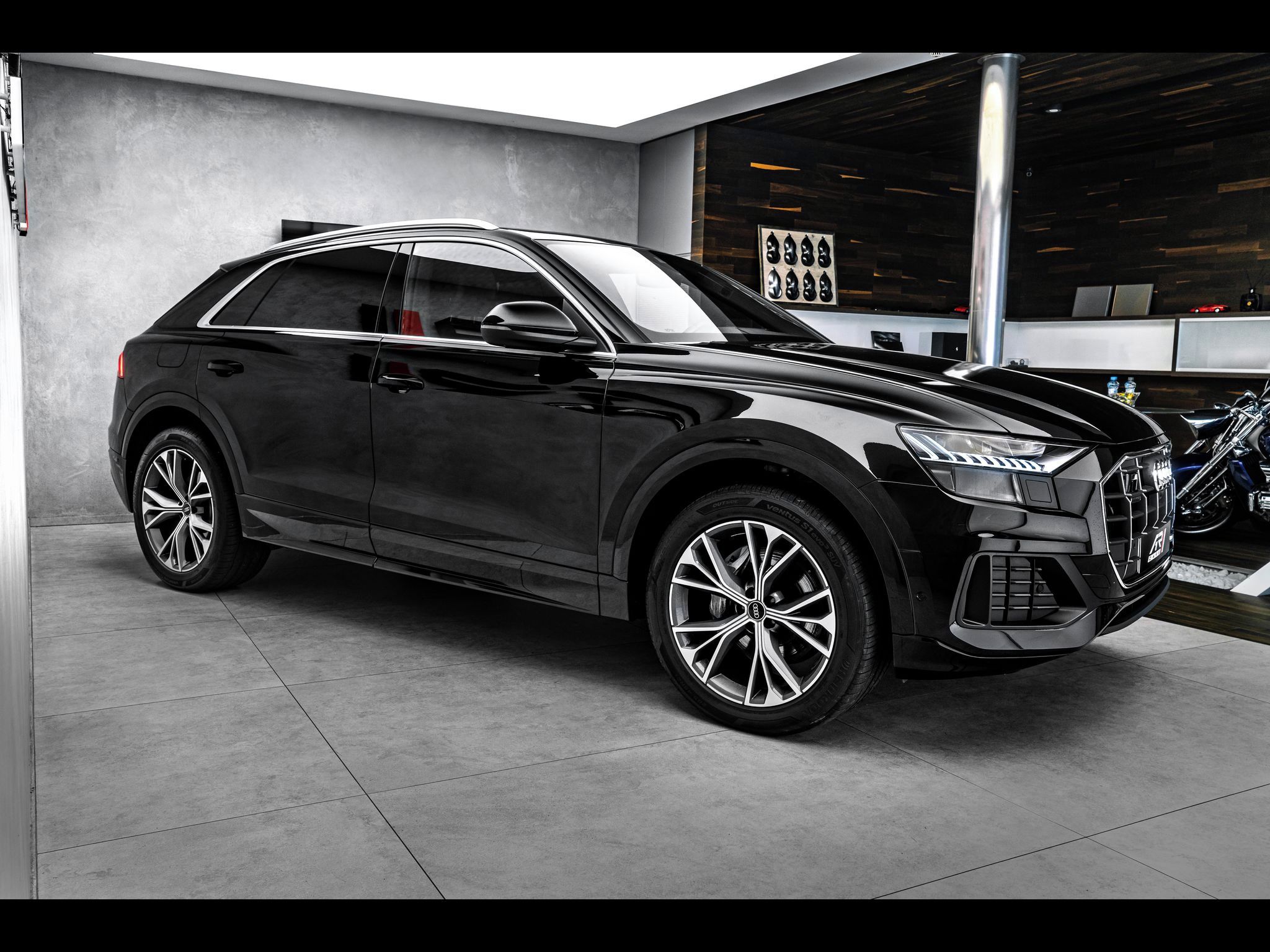 Audi Q8 - fotka 6